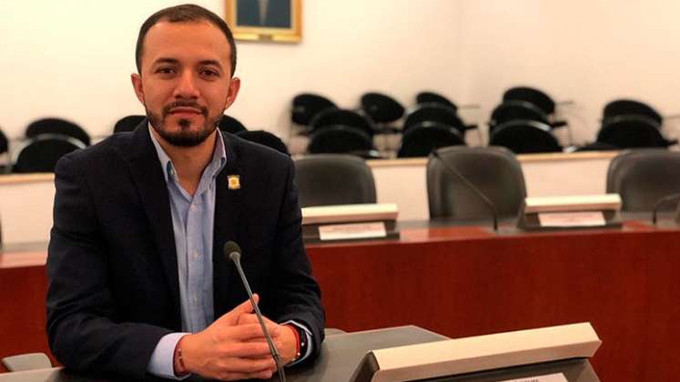 Dejan en firme elección de Diógenes Quintero en curul de paz