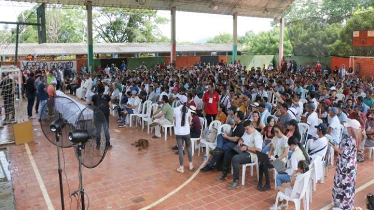 Durante un día y medio se reunieron los cocaleros en Campo Dos.