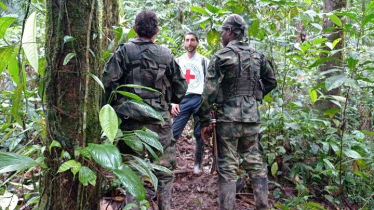 Eln libera a una persona que tenía secuestrada en el Magdalena Medio./Foto: Colprensa