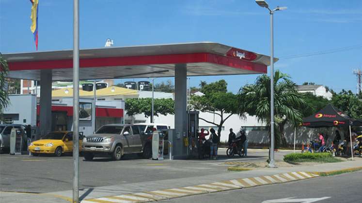 Subió $200 pesos el galón de la gasolina. 