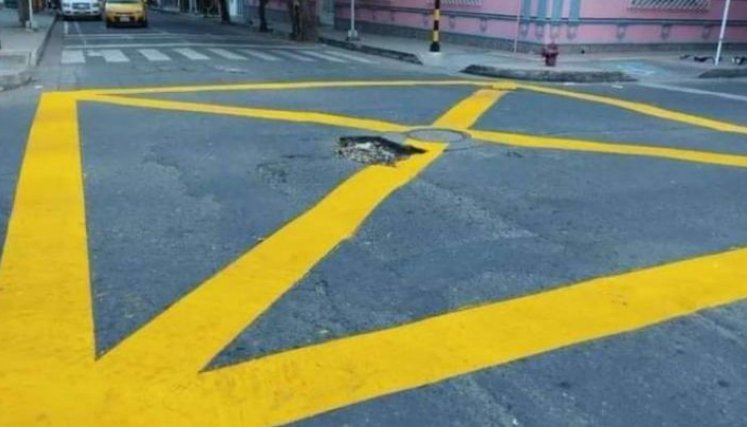 En Cúcuta, pintan hasta los huecos 
