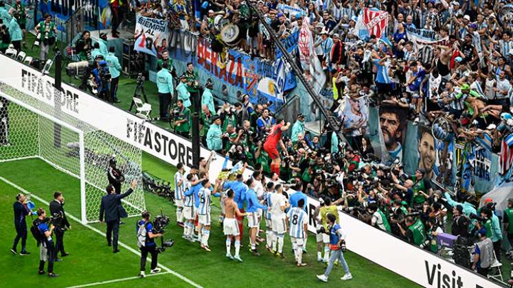 Hinchada Argentina en Catar