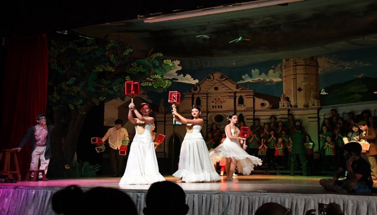 A través de un musical se reviven las costumbres navideñas en Ocaña.