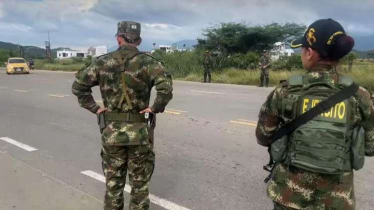 El ejército y la policía tiene dispuestos controles en las distintas carreteras del departamento./Foto cortesía