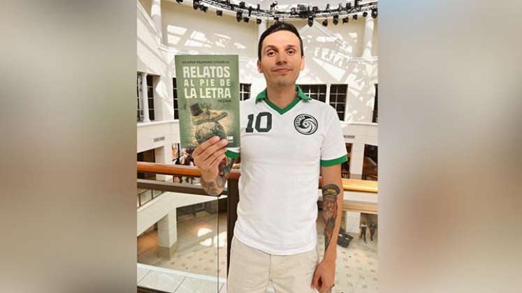 Relatos al pie de la letra: un libro que muestra la vida con ojos de fútbol./Foto: cortesía