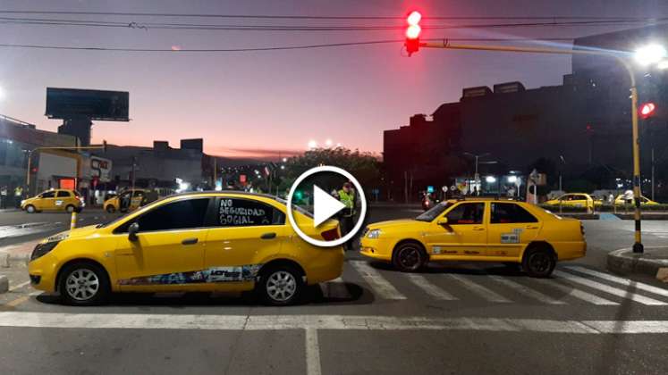 Bloqueos por paro de taxistas