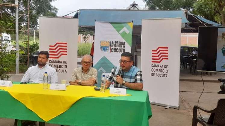 La alcaldía, Cámara de Comercio y Cenabastos sellaron la alianza para repotenciar la Central de Abastos/Foto Orlando Carvajal/La Opinión