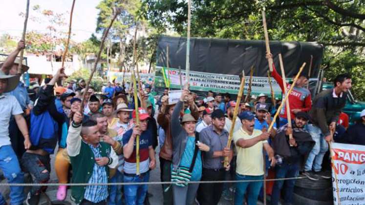 Defensores de los páramos Santurbán y Almorzadero esperan a Petro esta semana 