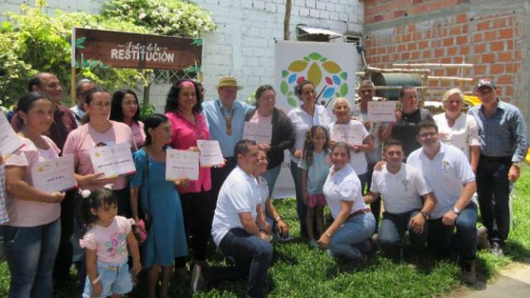 Beneficiados de restitución de tierras se reunieron con director nacional.