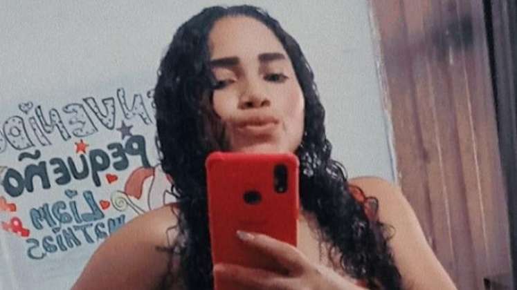 Feney Dávila esperaba a su pareja sentimental en el taller cuando le dispararon.