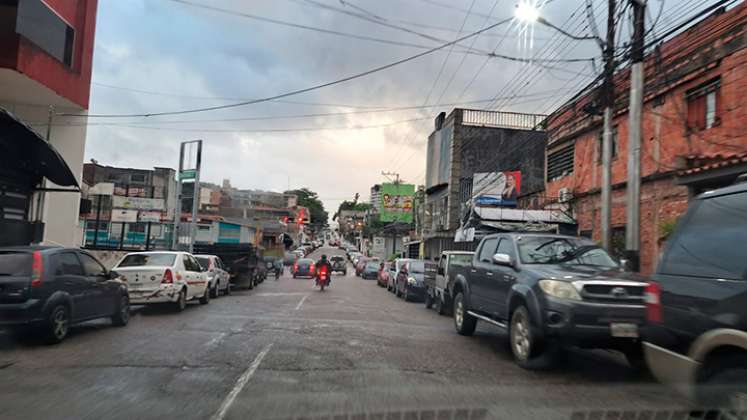 Filas de gasolina en Venezuela 