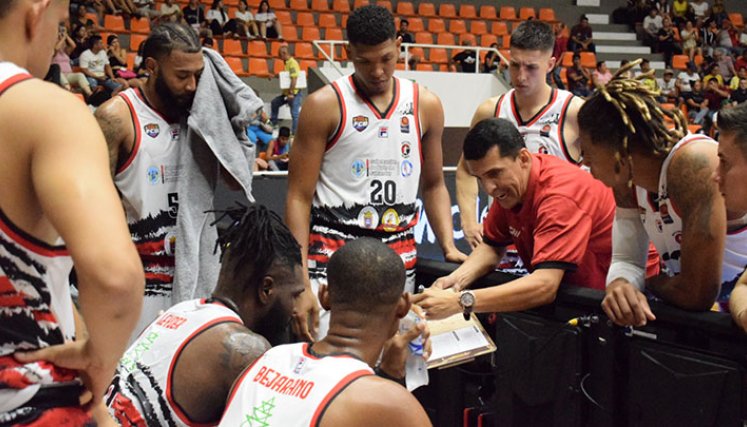 Denis Osorio, entrenador de Motilones del Norte. 
