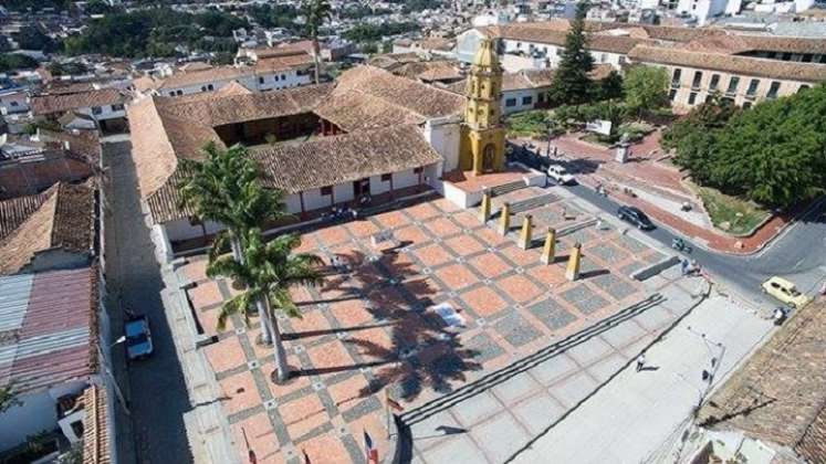 Increíble, habitantes en condición de calle hurtan la placa de la única mujer que estuvo en la Gran Convención de Ocaña./ Foto: Cortesía.