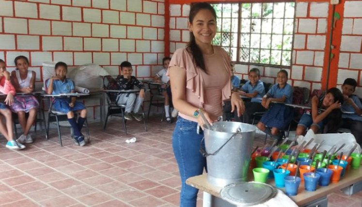 Antes de ingresar a la institución policial, Ximena fue docente de diferentes escuelas en zona rural del Catatumbo./ Fotos: Cortesía / La Opinión 