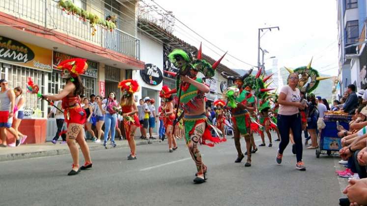 Durante su estadía patrocinó grupos artísticos locales en el carnaval./Foto: La Opinión.