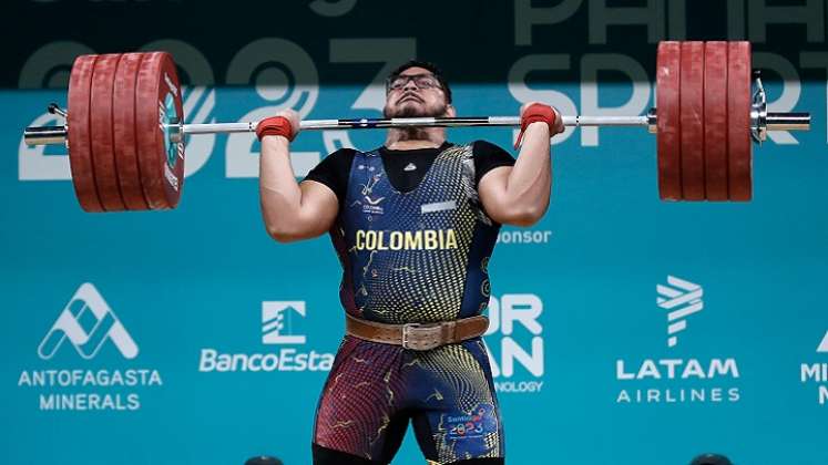 El pesista colombiano Rafael  Cerro, se consagró en los Juegos Panamericanos de Chile. 