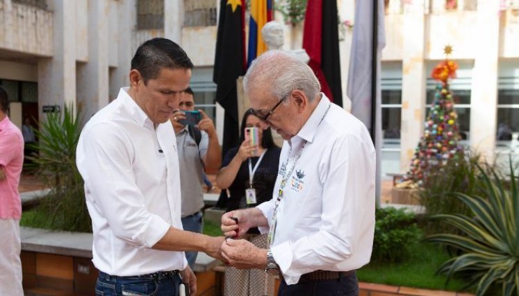 Jorge Acevedo instaló la comisión de empalme con la administración de Jairo Yáñez./Foto Juan Pablo Cohen-La Opinión