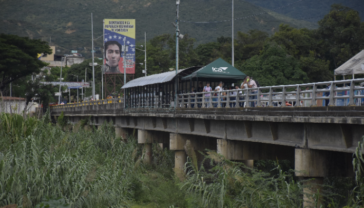Muro entre Colombia y Venezuela Muro entre Colombia y Venezuela