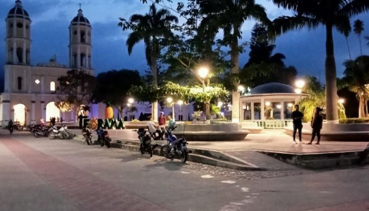 Vista nocturna del Parque principal de Teorama/Foto Cortesía Vista nocturna del Parque principal de Teorama/Foto Cortesía