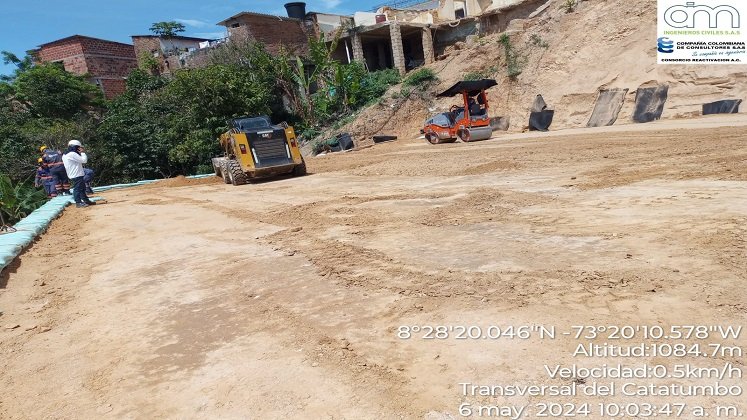 Los volqueteros piden que los tengan en cuenta al momento de tomar decisiones tan drásticas como impedirles el paso por la zona. /Fotos: Cortesía / La Opinión