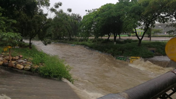 El Canal Bogotá es una de las estructuras diseñadas en la ciudad para recibir las aguas lluvias. Foto: archivo / La Opinión