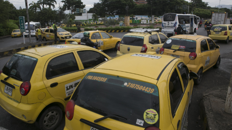 Taxistas se van a paro nacional.