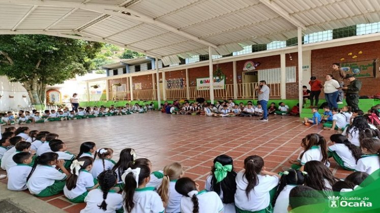 En el marco de la conmemoración del Día Mundial del Medio Ambiente se adelantaron campañas de reforestación con los niños./ Foto: Cortesía