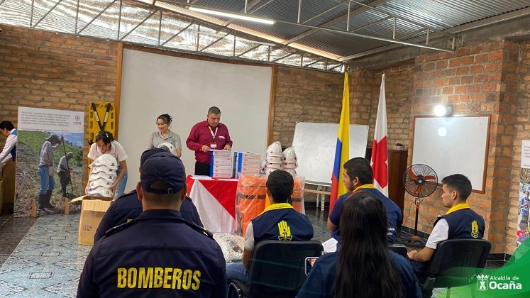 La Cruz Roja entrega dotación a los organismos de socorro./ Foto: Cortesía