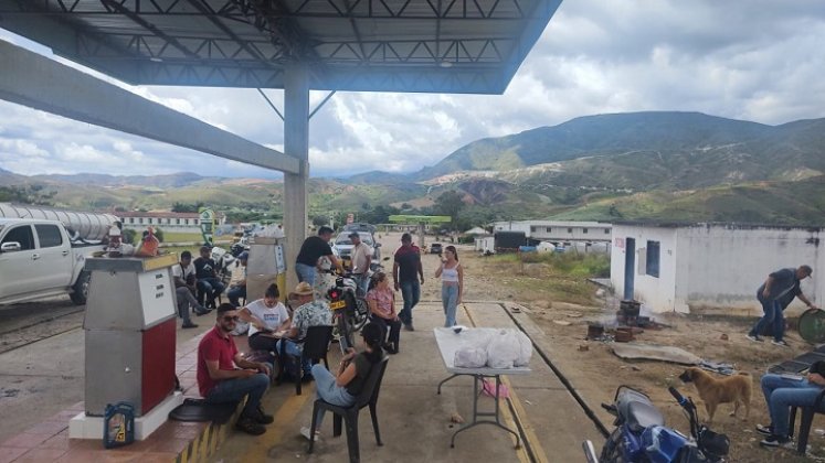 El gremio distribuidor de combustibles aseguró que se mantendrá en protesta permanente. /Foto: Foto cortesía