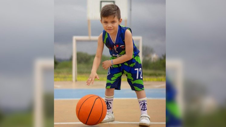 El niño modelo cucuteño que fue invitado a México a jugar baloncesto