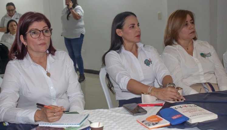 En Ocaña se suscribe un pacto educativo para generar entornos seguros de sana convivencia./ Foto: Cortesía