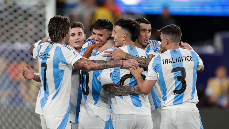 Liderados por Leonel Messi el equipo anotó su segundo gol