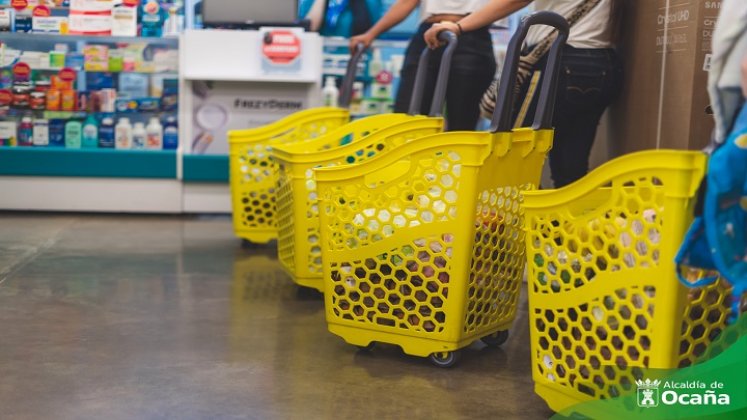 Madres gestantes recibieron bonos de productos saludables para el sano crecimiento de los recién nacidos./ Foto cortesía: La Opinión.