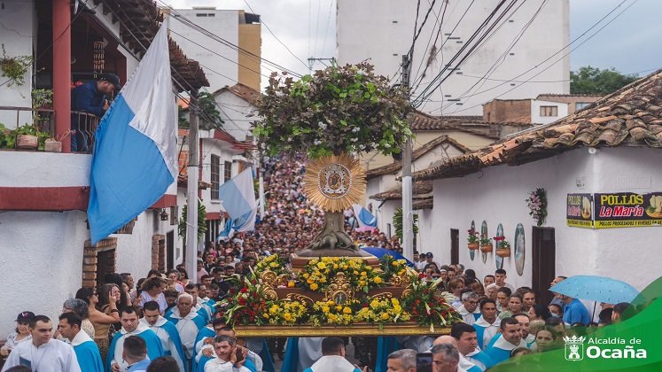 La multitudinaria procesión en honor a la patrona la virgen de la Torcoroma es el mejor termómetro del fervor religioso de los ocañeros./ Foto cortesía: La Opinión.