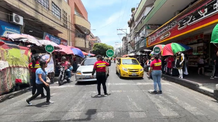 120 gestores viales que sale a las calles de Cúcuta para intentar ordenar la ciudad. 