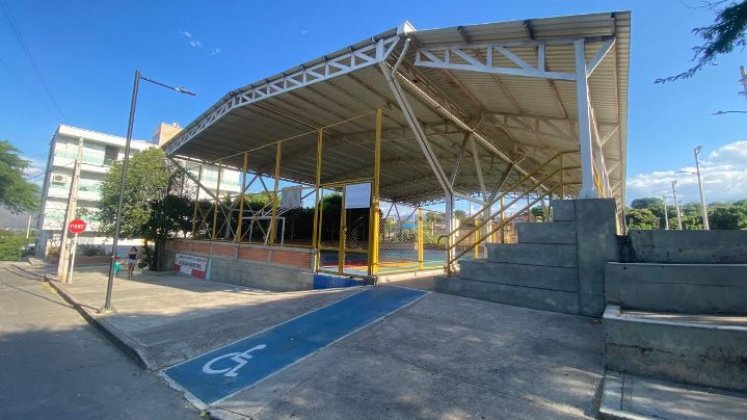 El polideportivo es bastante utilizado por las academias deportivas. / Foto: Nicolás Mojica.