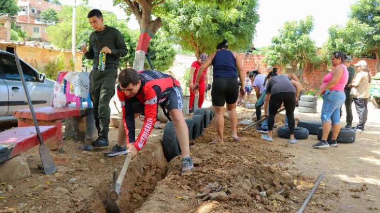 200 personas de la comunidad trabajaron en pro de la recuperación del escenario. / Foto: Cortesía.