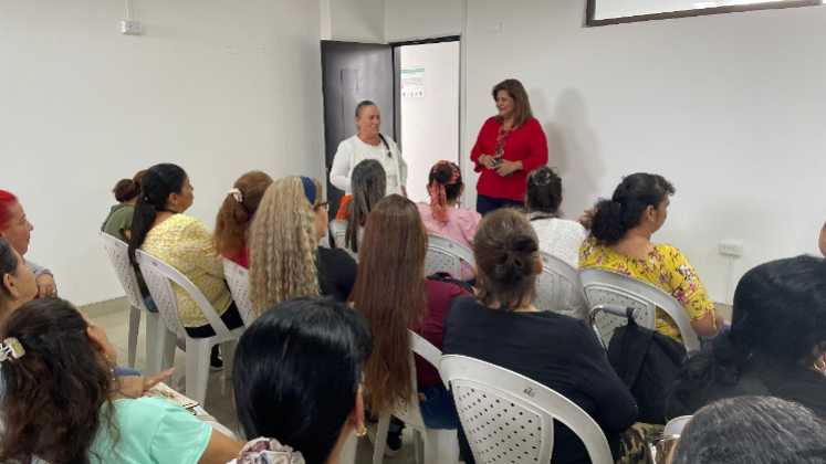 Lanzan programa para apoyar el emprendimiento femenino.