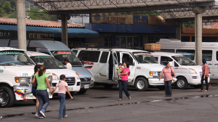 Entre temor y angustia se reanudó  el transporte entre  Cúcuta y Tibú.