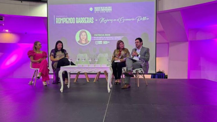 Las mujeres que hacen parte del ámbito político también compartieron sus experiencias en el evento. / Foto: Cortesía