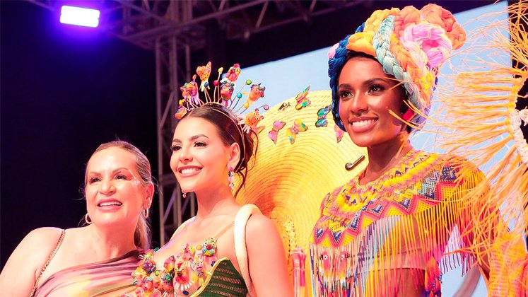 Las señoritas Tolima y Riohacha se llevaron los títulos a mejor traje.