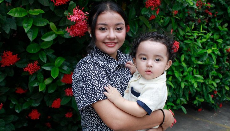 MADRE-JOVEN