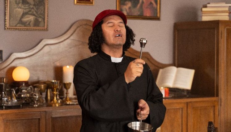 ‘El novicio rebelde’, la serie con la que Hassam regresa a la pantalla y a sus orígenes. ‘El novicio rebelde’, la serie con la que Hassam regresa a la pantalla y a sus orígenes.