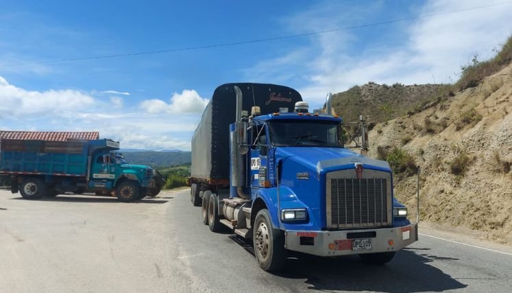Hasta que Ungrd no pague, volqueteros mantendrán bloqueos El gremio transportador reclama al Gobierno nacional el pago de la deuda por el arreglo de las vías.