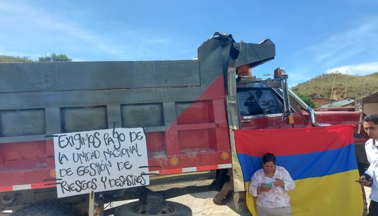Hasta que Ungrd no pague, volqueteros mantendrán bloqueos El gremio transportador reclama al Gobierno nacional el pago de la deuda por el arreglo de las vías.