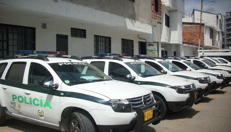 Vecinos de la estación de policía reclaman la reubicación para alejar el peligro de la zona residencial.