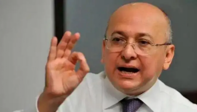 Eduardo Montealegre desata ola de renuncias de juristas 
