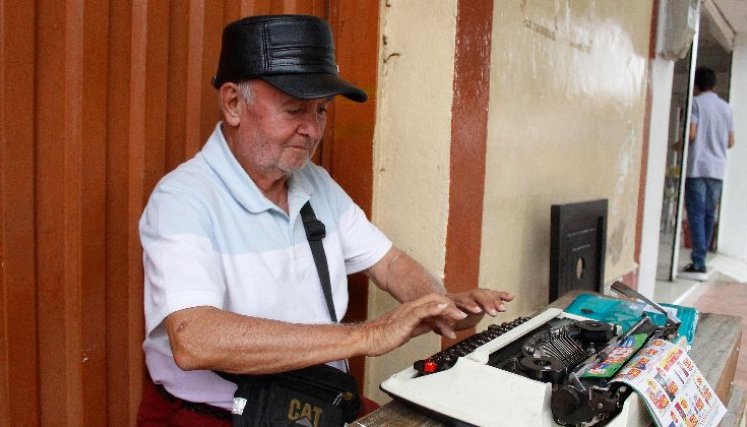 MAQUINA-ESCRIBIR-VILLA