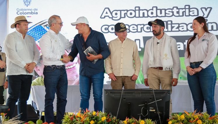 El presidente Petro lanza el programa de agroindustria y comercialización del Catatumbo.