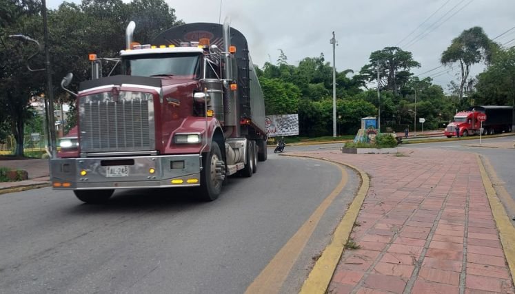 Queda rotundamente prohibida la circulación de tractomulas en las calles céntricas de Ocaña.